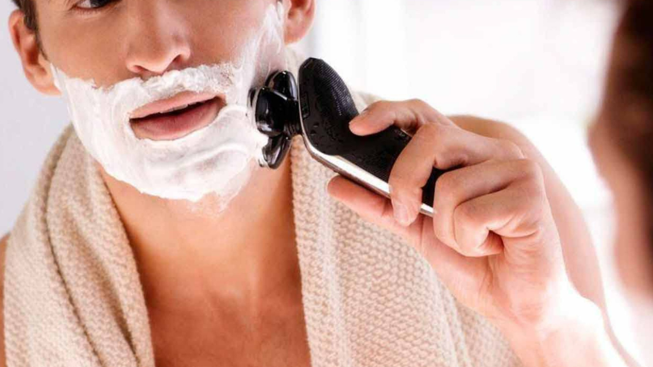 Can I Use a Shaving Brush With an Electric Razor?