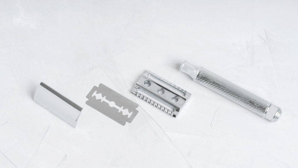 safety razor in separate parts